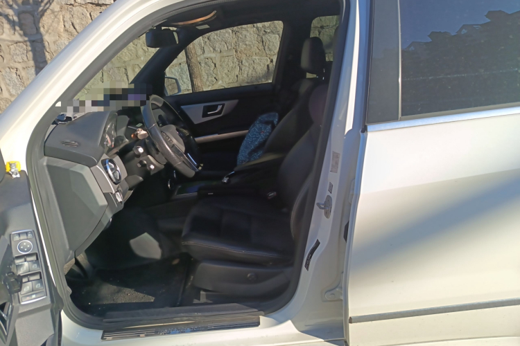 奔驰GLK级 2015款 GLK 260 4MATIC 动感型 极致版中控内饰19