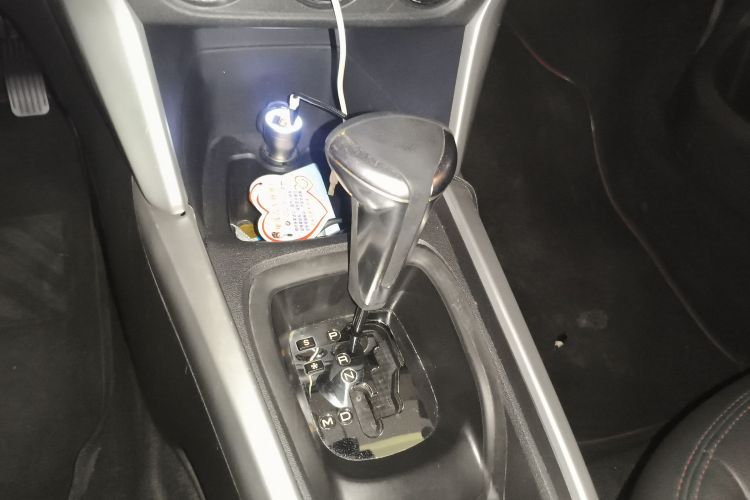 雪铁龙C3-XR 2018款 1.6L 自动先锋型局部细节18