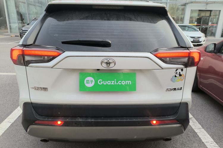 丰田 RAV4荣放 2023款 2.0L CVT两驱风尚Plus版车身外观6004