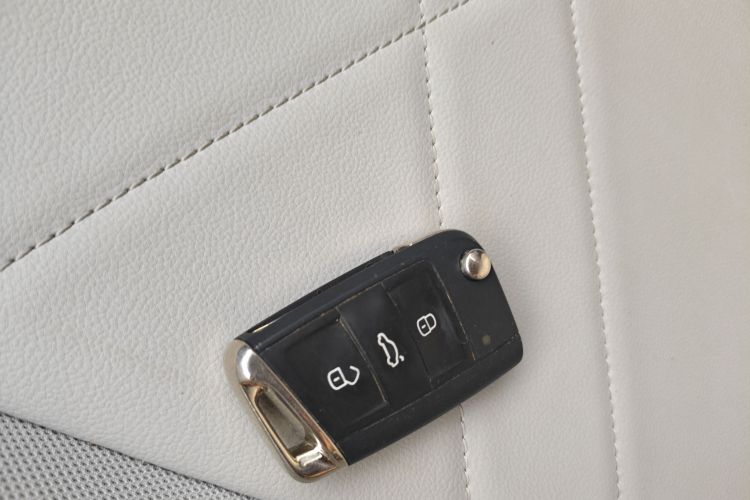 大众 朗逸 2023款 新锐 1.5L 自动新愿版中控内饰7001