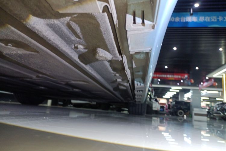 鸿蒙智行 智界S7 2025款 855km Max局部细节9001