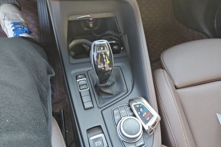 宝马X1 2021款 sDrive20Li 时尚型中控内饰18