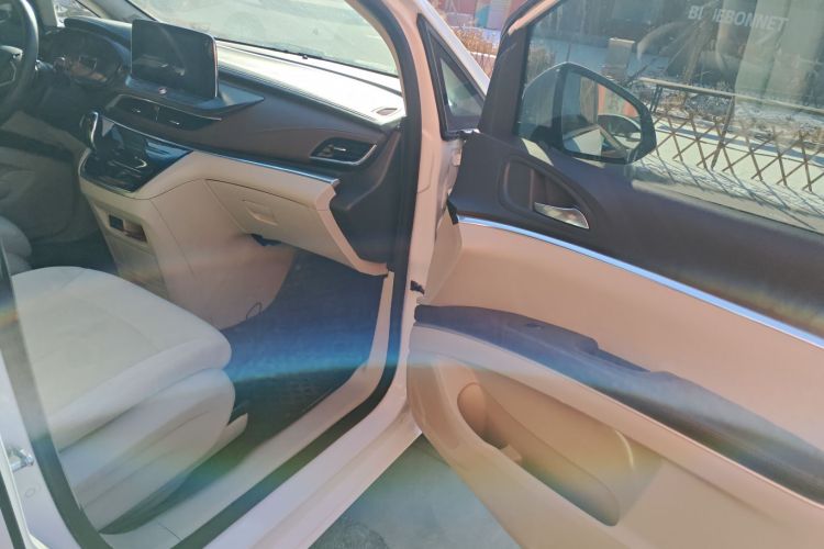 别克GL8 2020款 陆上公务舱 652T 舒适型局部细节9005