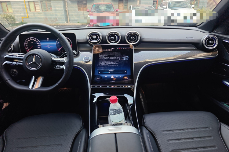 奔驰C级 2024款 C 260 L 运动版中控内饰12