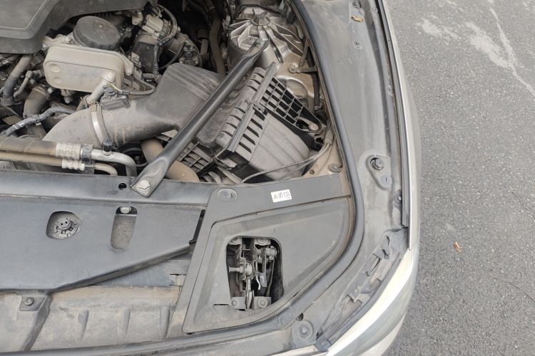 宝马5系 2017款 520Li 典雅型局部细节9007