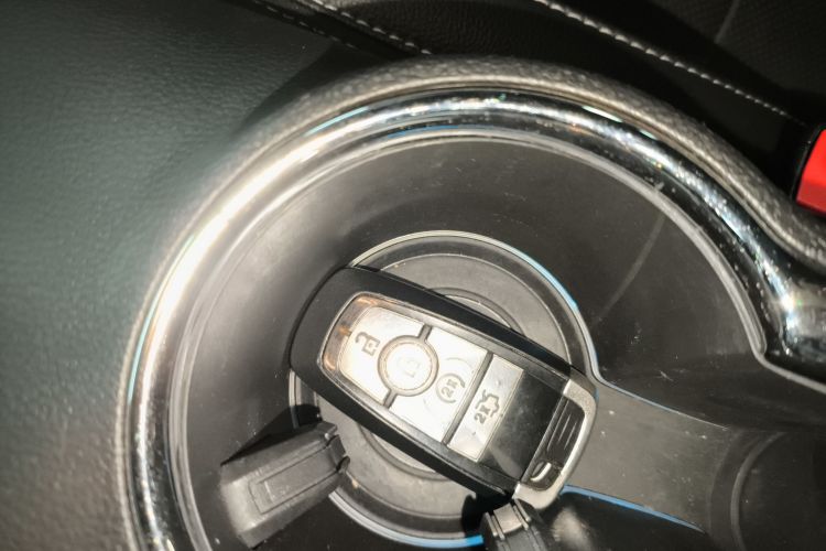 福特 Mustang 2020款 2.3L EcoBoost中控内饰7001