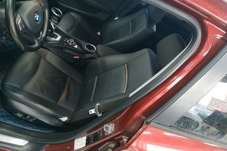 宝马X1 2014款 sDrive18i X设计套装局部细节19