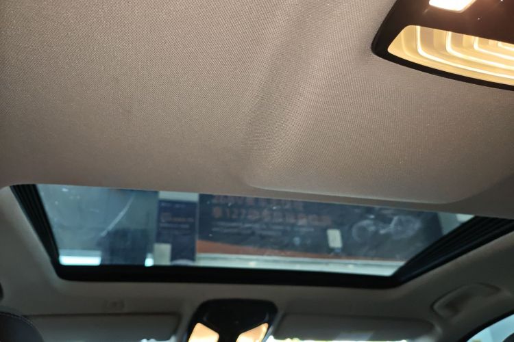 宝马5系 2019款 改款 525Li 豪华套装局部细节22