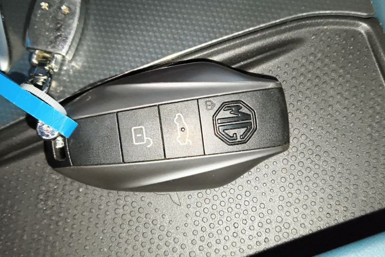 名爵 MG7 2023款 2.0T 自动猎美奢享版中控内饰11