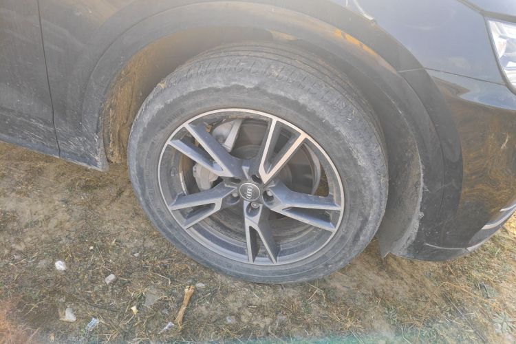 奥迪Q5L 2020款 改款 40 TFSI 荣享时尚型车身外观10