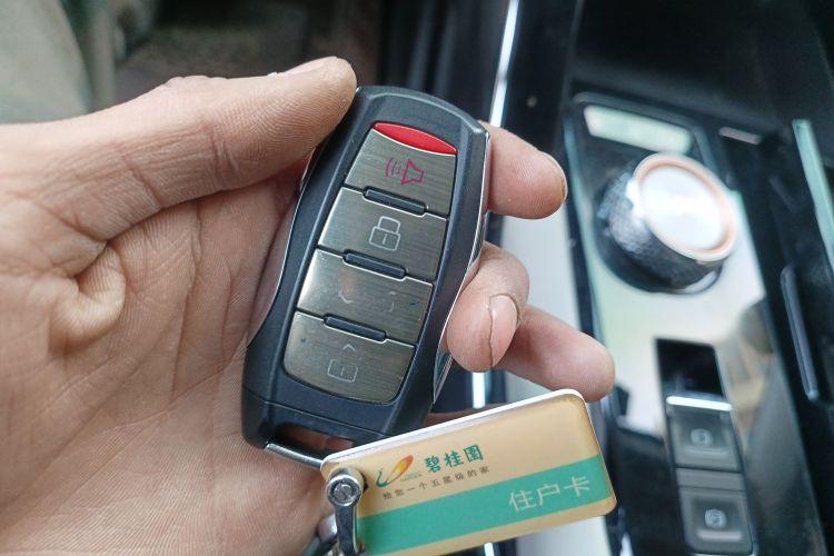 哈弗H6 2021款 第三代 2.0T 自动四驱Max中控内饰11