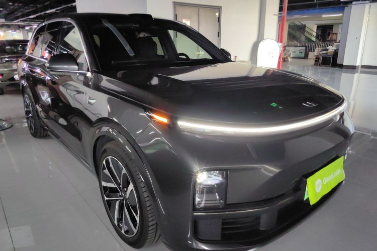 理想汽车 理想L8 2024款 Ultra车身外观3