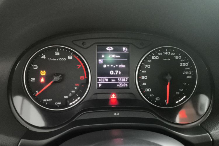 奥迪Q2L 2022款 35 TFSI 进取动感型中控内饰14