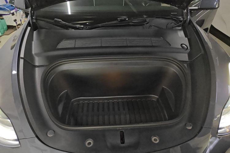 特斯拉 Model Y 2022款 后轮驱动版局部细节24