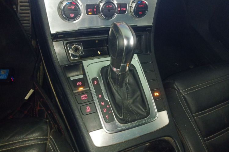 一汽-大众CC 2016款 1.8TSI 尊贵型中控内饰18