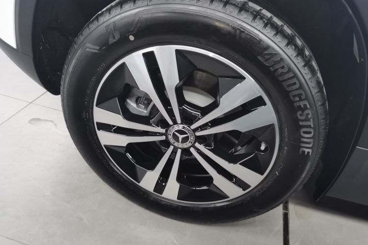 奔驰GLA 2023款 GLA 220车身外观6008