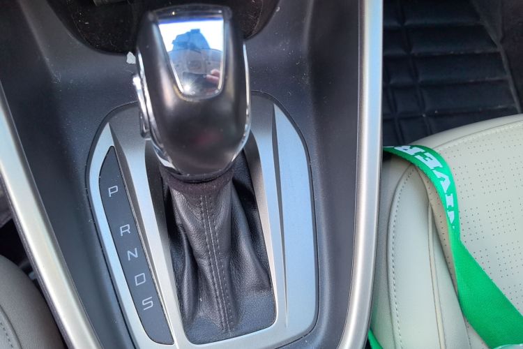 福特 福睿斯 2015款 1.5L 自动时尚型中控内饰18