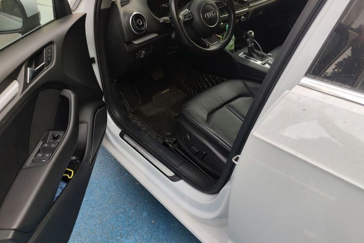 奥迪A3 2015款 Sportback 40 TFSI 自动豪华型中控内饰7003