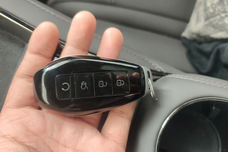 腾势Z9 2024款 1100km 四驱Ultra版中控内饰11