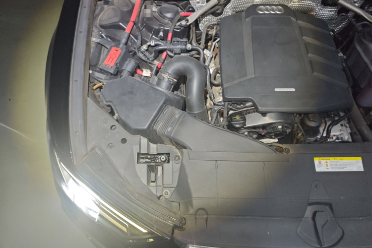 奥迪A6L 2019款 40 TFSI 豪华动感型局部细节9006