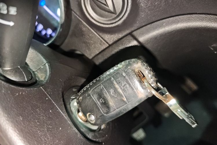 长安CS35 2016款 1.6L 手动豪华型 国V中控内饰11