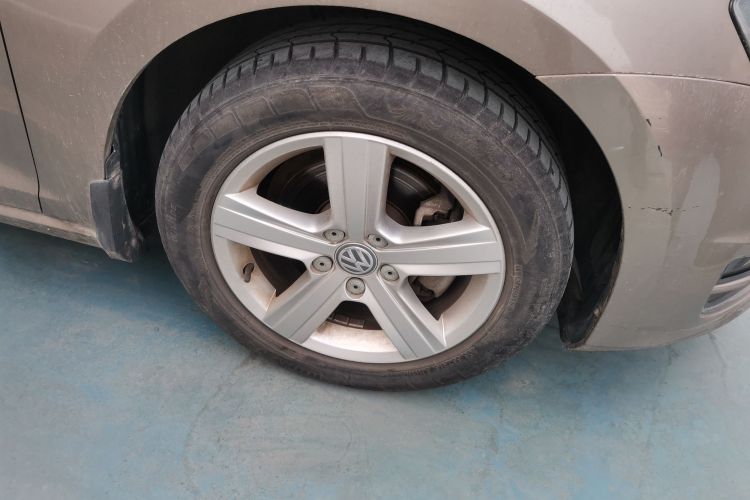 大众 高尔夫 2014款 1.4TSI 自动舒适型车身外观10