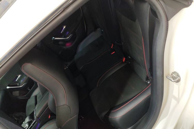 奔驰CLA 2020款 CLA 200 猎跑车中控内饰7004