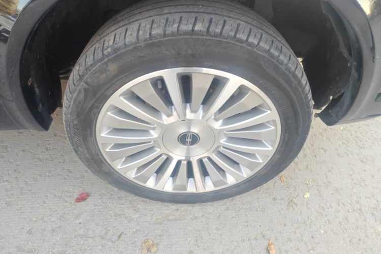 林肯 领航员 2016款 3.5T AWD车身外观10