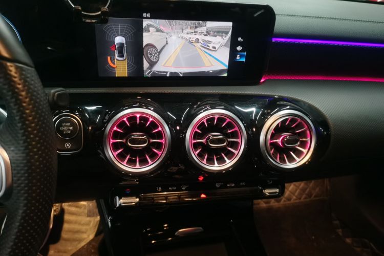 奔驰A级 2022款 改款 A 200 L 运动轿车时尚型中控内饰16