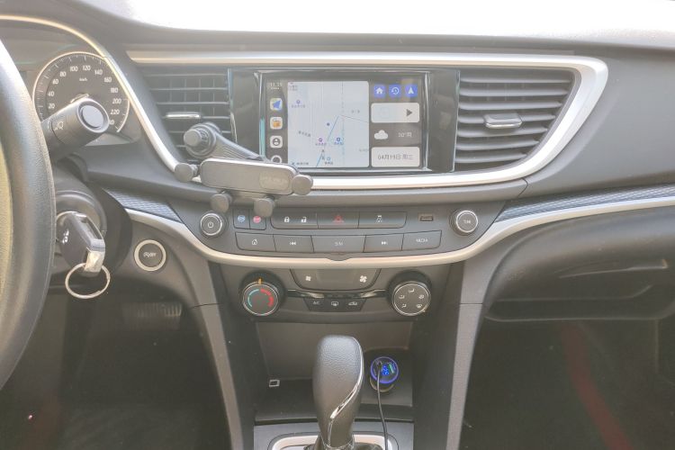 别克 英朗 2021款 改款 典范 1.5L 自动精英型局部细节16