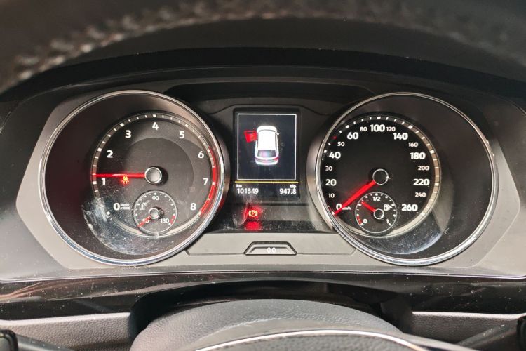 大众 途观L 2018款 330TSI 自动两驱舒适版中控内饰14