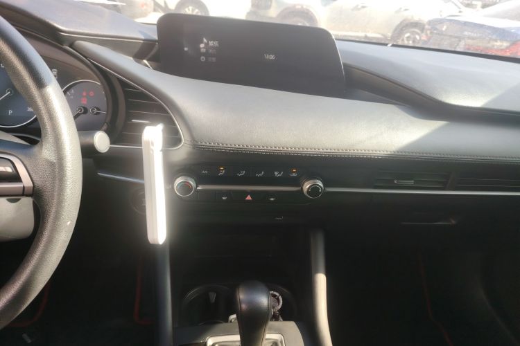 马自达3 昂克赛拉 2020款 1.5L 自动质悦天窗版中控内饰16