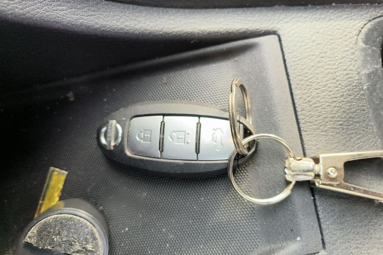 日产 轩逸 2020款 1.6L XL CVT智享版中控内饰7001