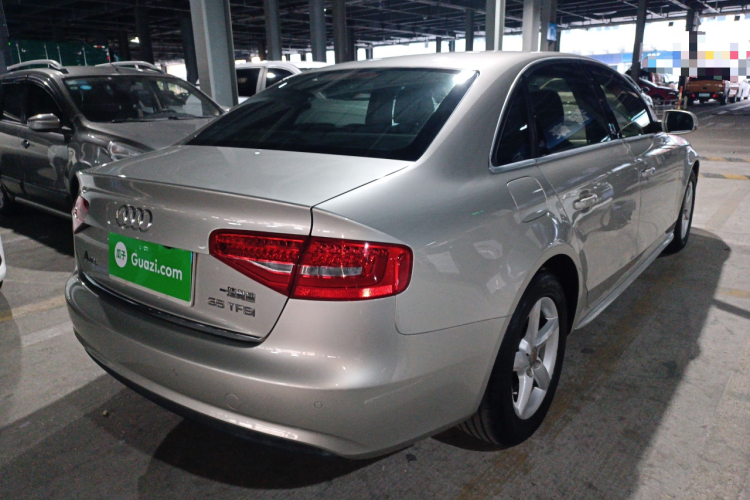 奥迪A4L 2015款 35 TFSI 自动标准型车身外观6005