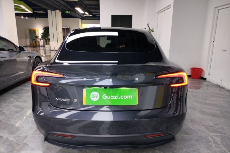 特斯拉 Model 3 2023款 后轮驱动版车身外观6