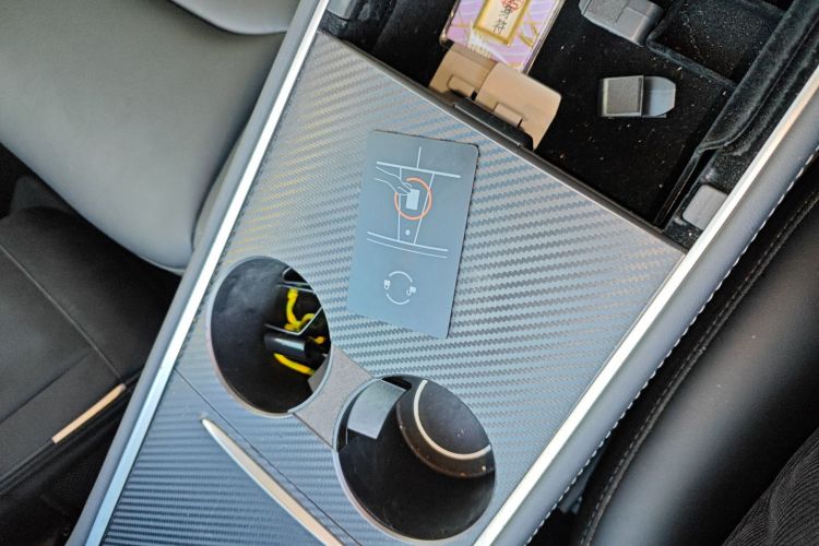 特斯拉 Model 3 2021款 标准续航后驱升级版中控内饰7001