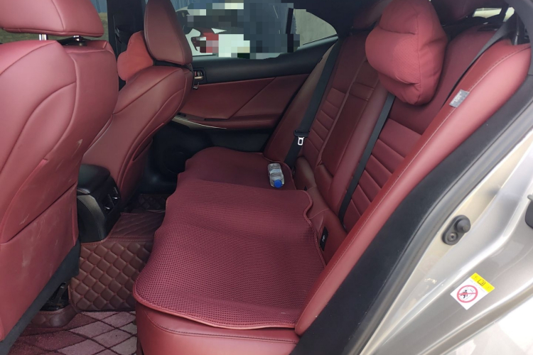 雷克萨斯IS 2017款 300 F SPORT版中控内饰7004