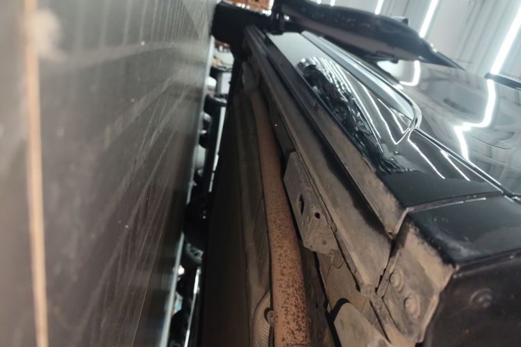 腾势D9 2022款 DM-i 970 四驱旗舰型局部细节9001