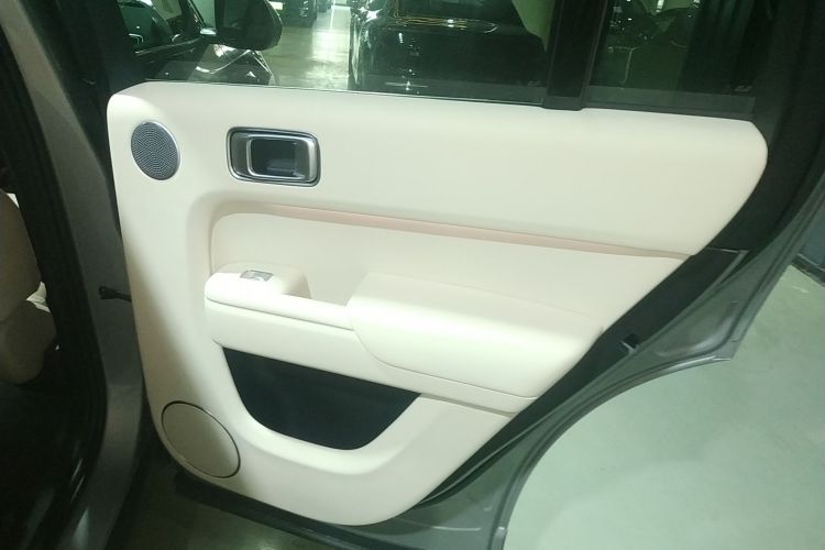 理想汽车 理想L8 2024款 Ultra中控内饰7006