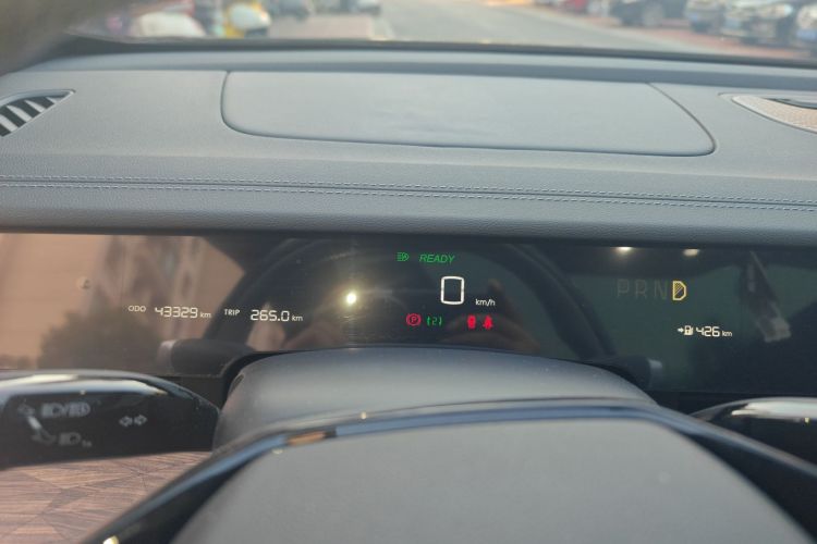 哪吒汽车 哪吒S 2023款 纯电 520km 后驱版中控内饰14