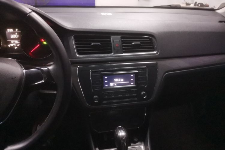 大众 朗逸 2015款 1.6L 自动舒适版中控内饰16