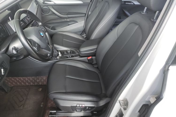 宝马X1 2019款 sDrive20Li 领先型局部细节19