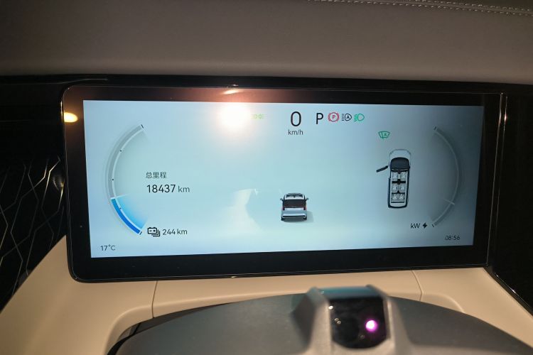 极氪009 2022款 WE版中控内饰14