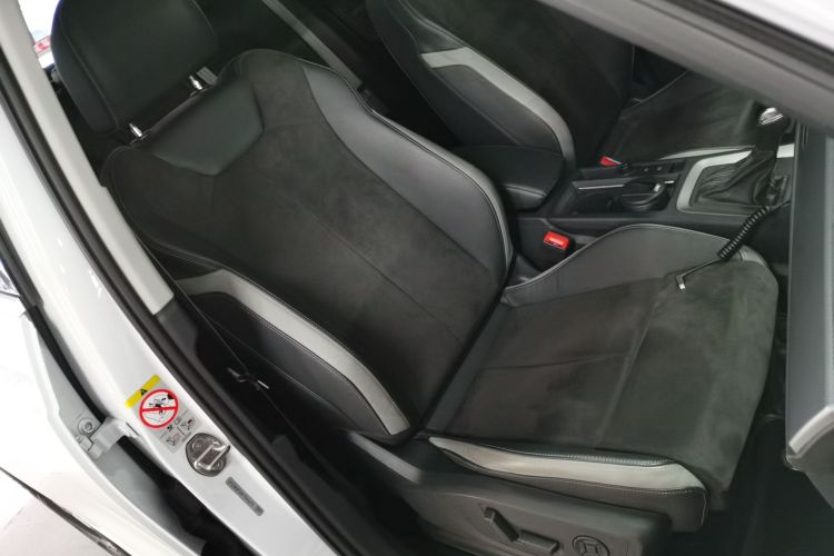 奥迪Q3 2019款 35 TFSI 进取动感型局部细节41