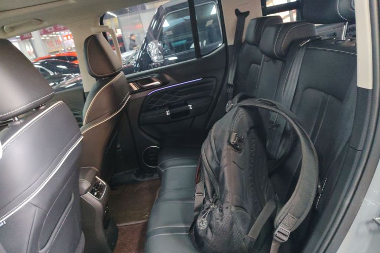 坦克300 2023款 越野版 2.0T 征服者中控内饰21