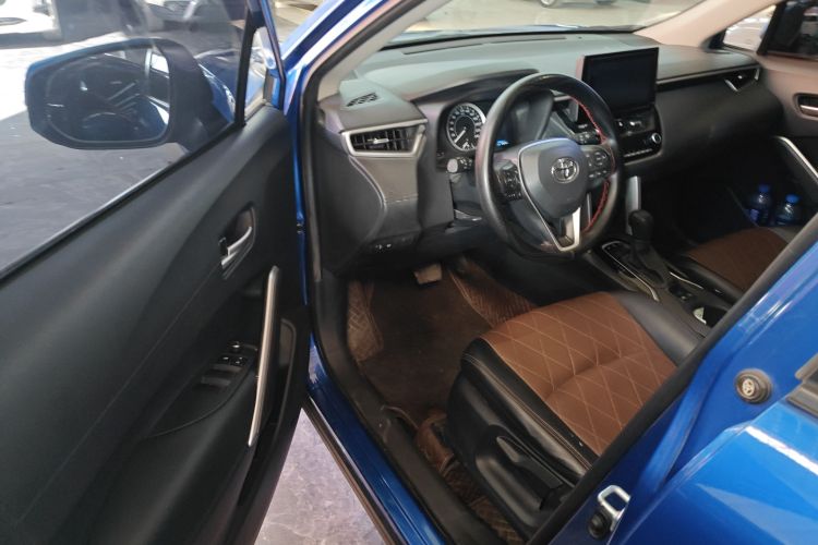 丰田 卡罗拉锐放 2022款 2.0L 豪华版中控内饰20