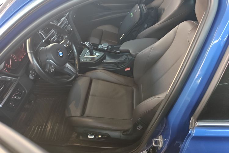 宝马3系 2019款 320Li M运动套装局部细节19