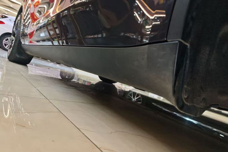 特斯拉 Model Y 2022款 改款 后轮驱动版局部细节9002