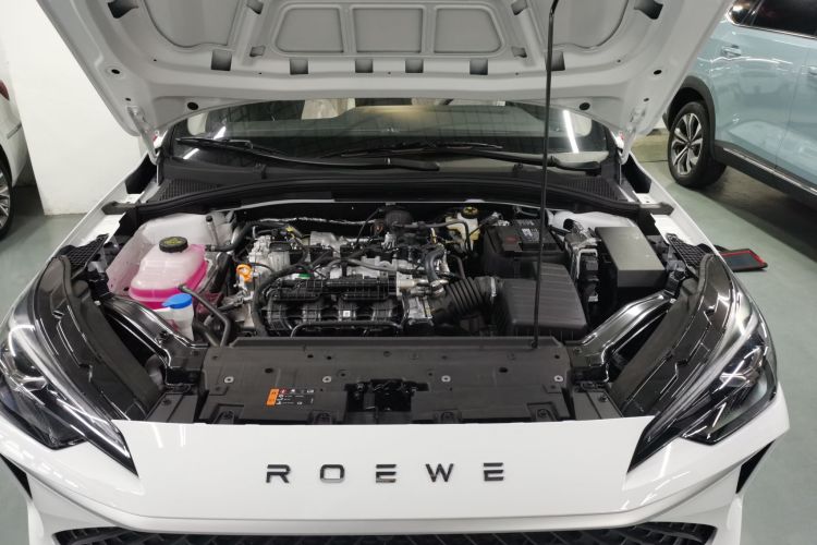 荣威i5 2026款 1.5L CVT豪华版机舱底盘24