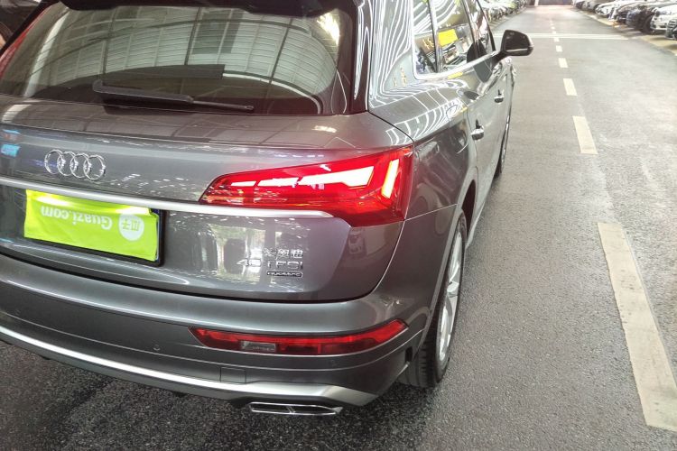 奥迪Q5L 2022款 改款 40T 豪华动感型车身外观9
